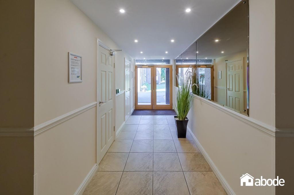 Property photo 2 of 22 Dsc01757-Hdr.Jpg