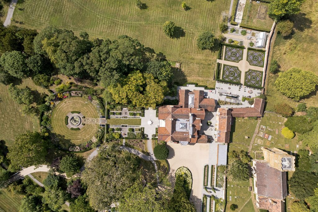 Property photo 1 of 22