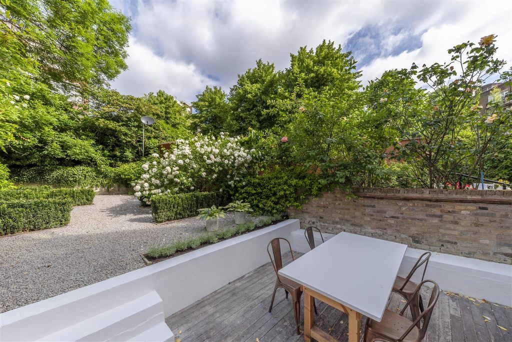 Property photo 2 of 11 11A Greville Road-8.Jpg