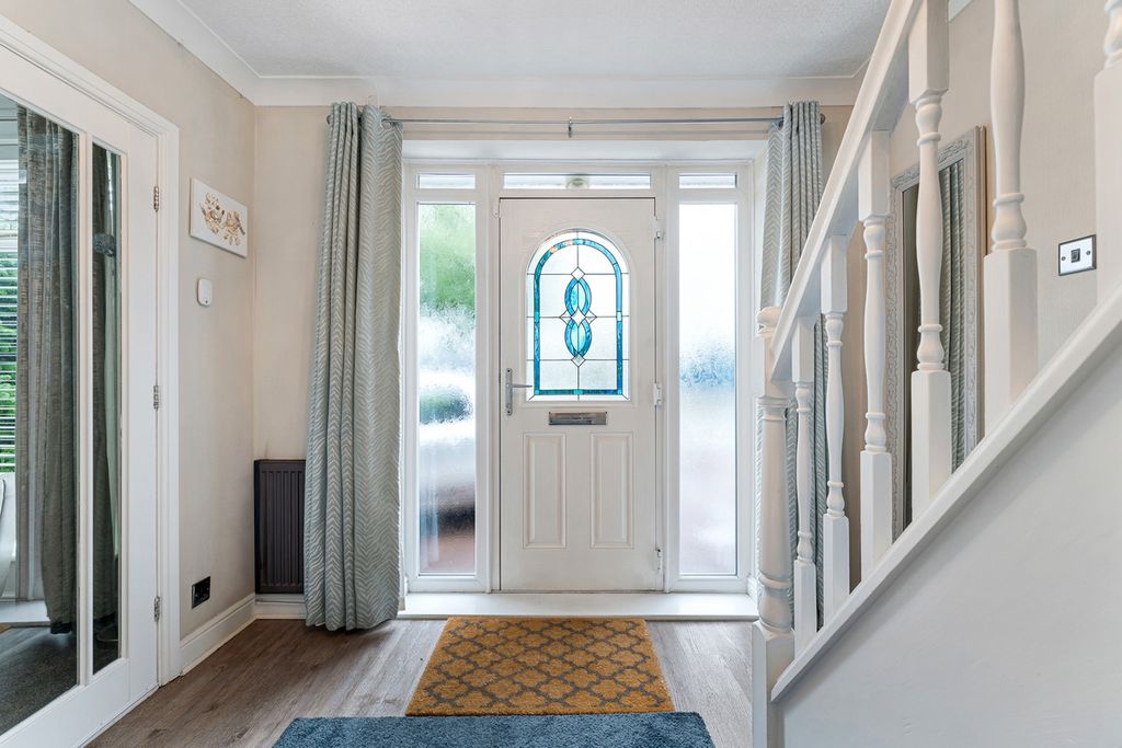 Property photo 2 of 38