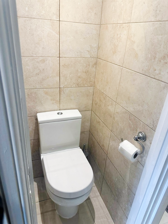 Property photo 3 of 5