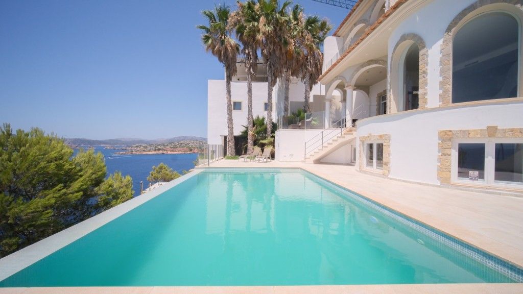 Property photo 1 of 20 Exterior And Pool (2)