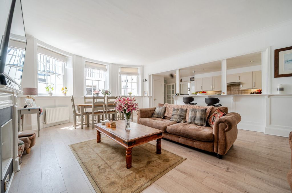 Property photo 2 of 16 1493648-6-6A6392d...