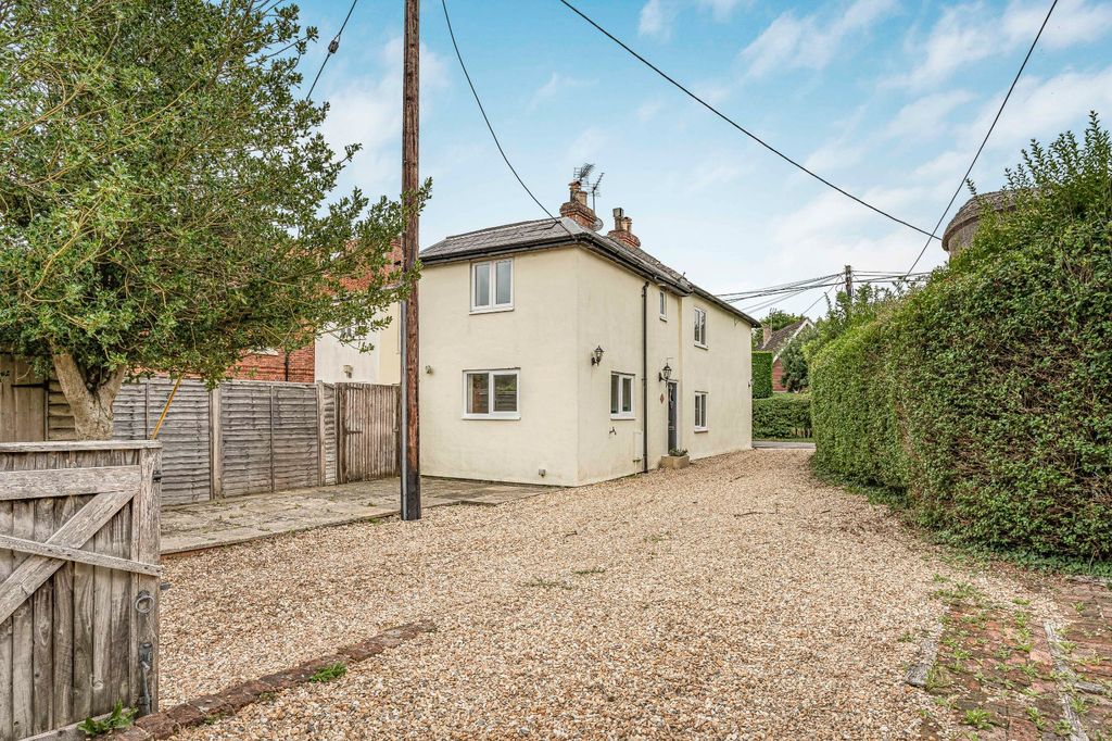 Property photo 1 of 17 Picture No. 16