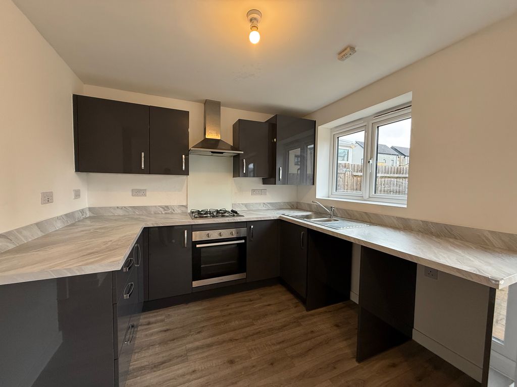 Property photo 3 of 11 Image