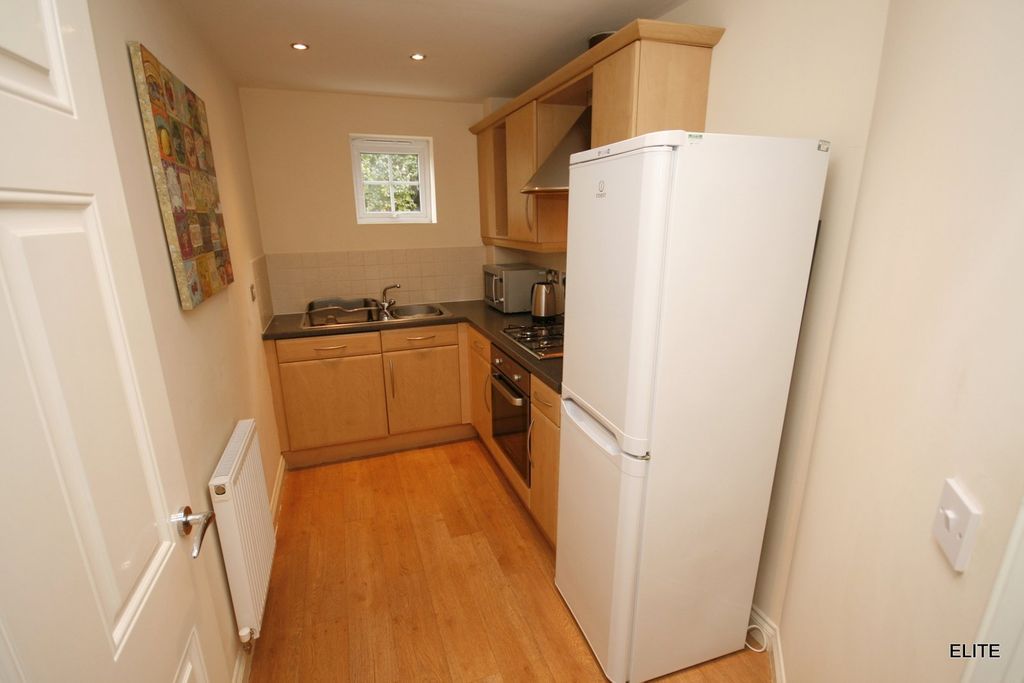 Property photo 3 of 21