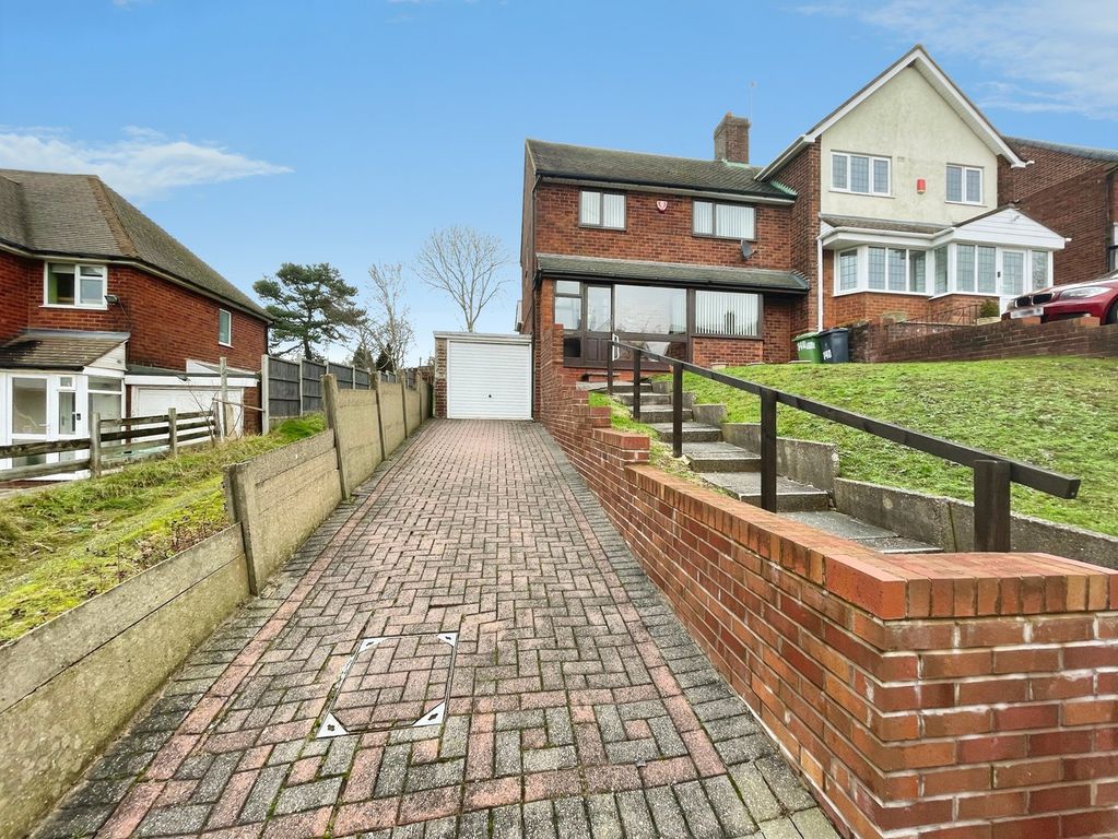 Property photo 1 of 15 Front