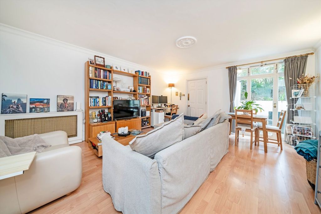 Property photo 2 of 5