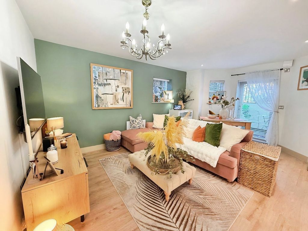 Property photo 1 of 19 Picture No. 31