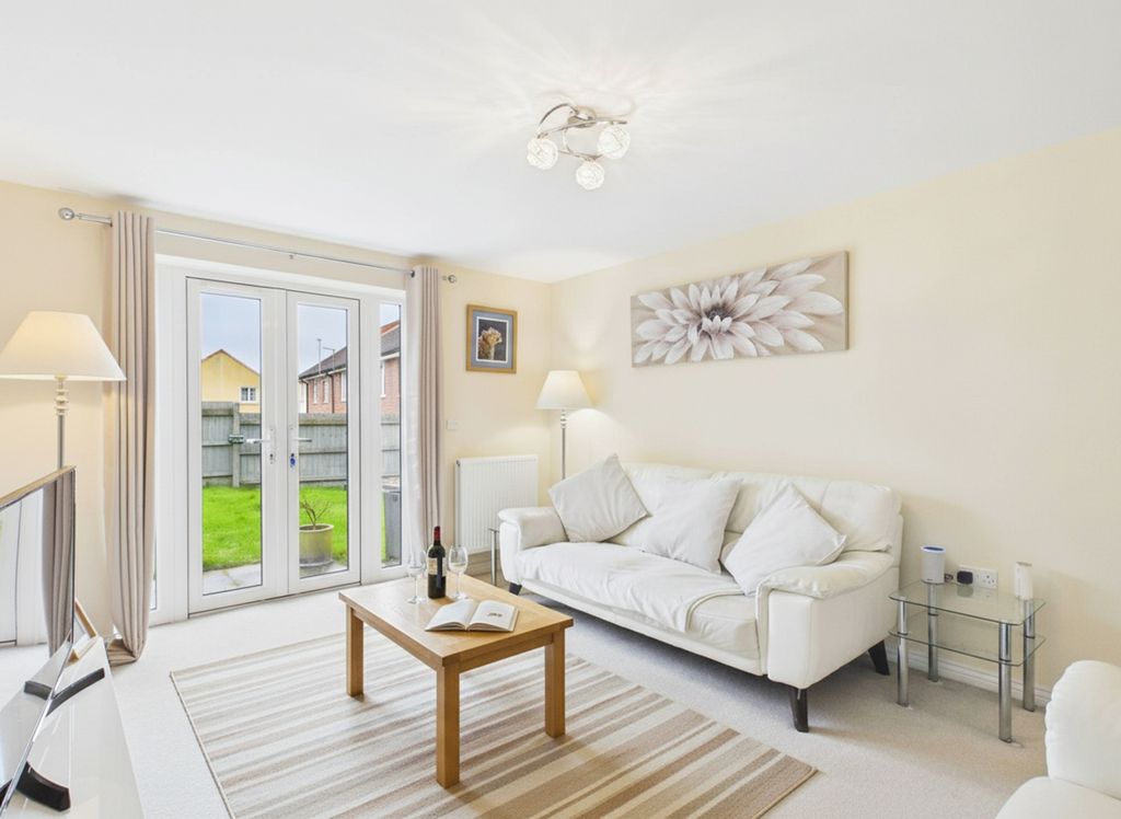 Property photo 3 of 12 Ewemove South Molton - 19 Sycamore Drive