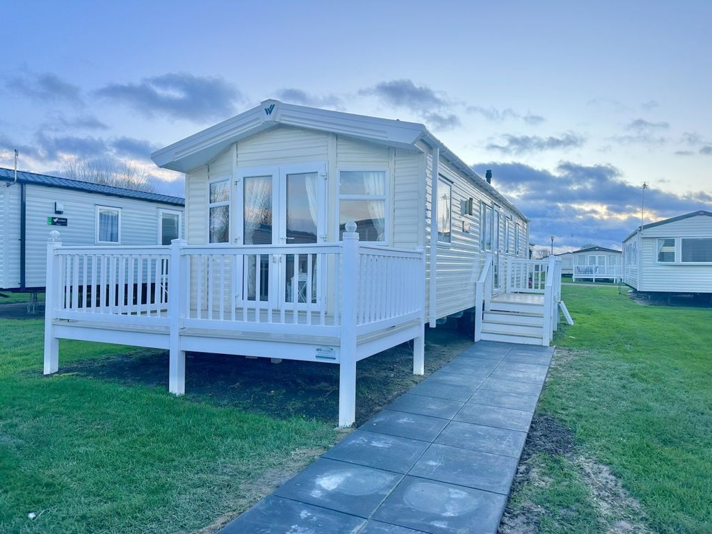 Property photo 1 of 19 Willerby Brockenhurst At Broadland Sands Holiday Park