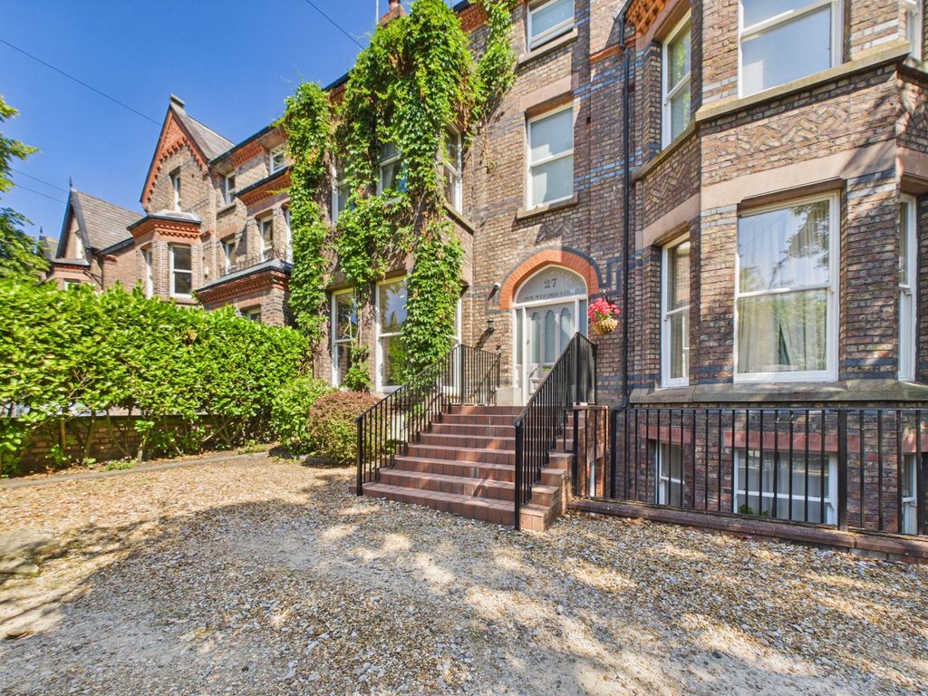 Property photo 1 of 44