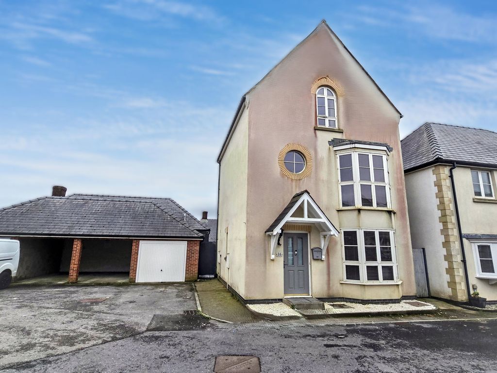 Property photo 1 of 20