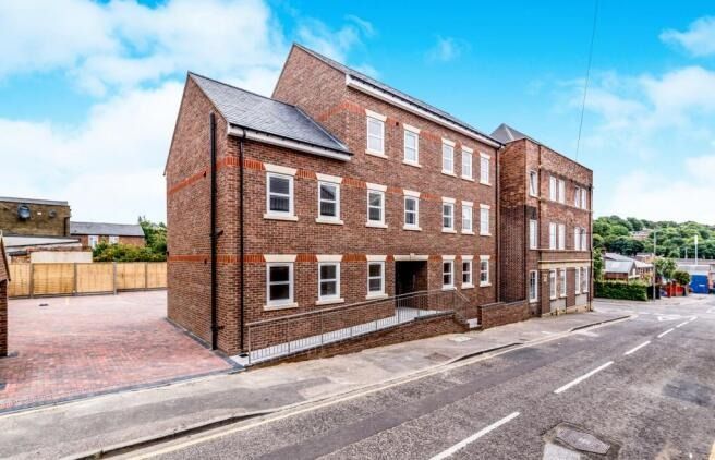 Property photo 1 of 7 4014351