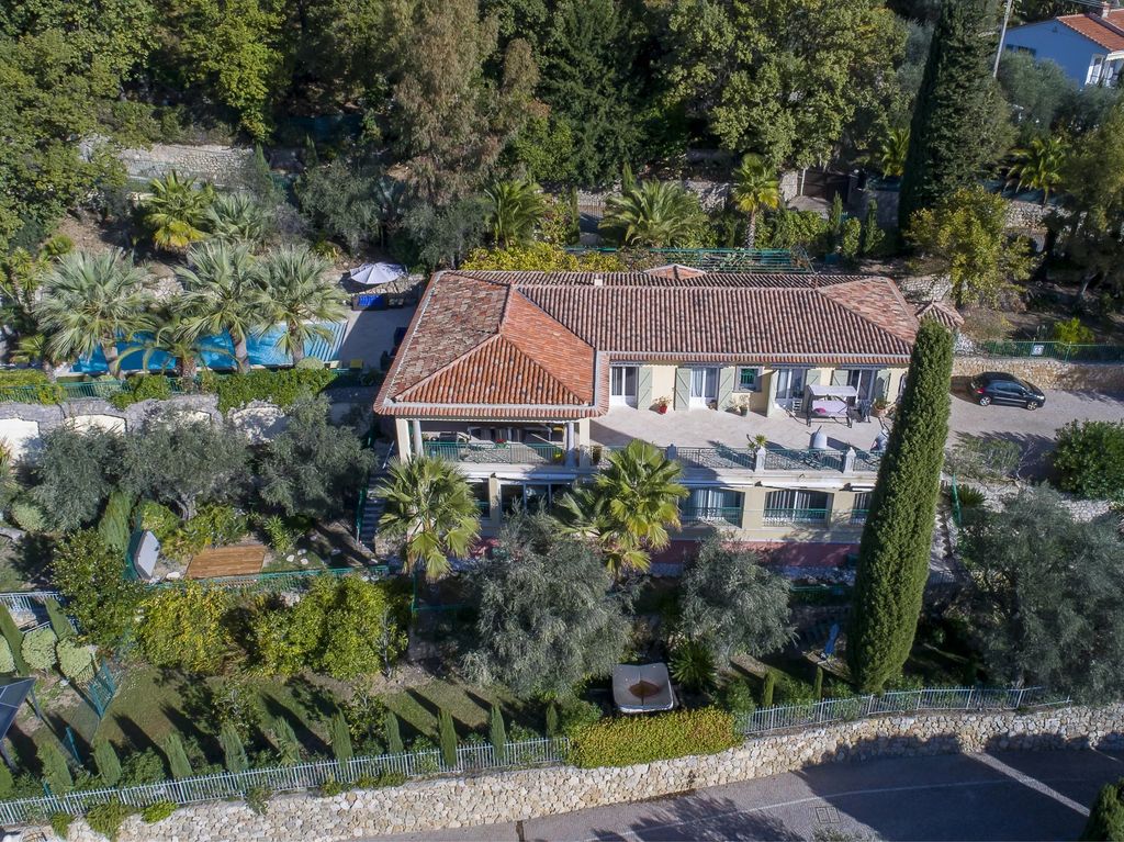 Property photo 2 of 3