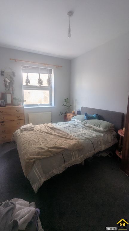 Property photo 1 of 8 Photo 0