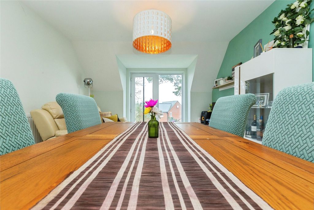 Property photo 2 of 14 Picture No. 20