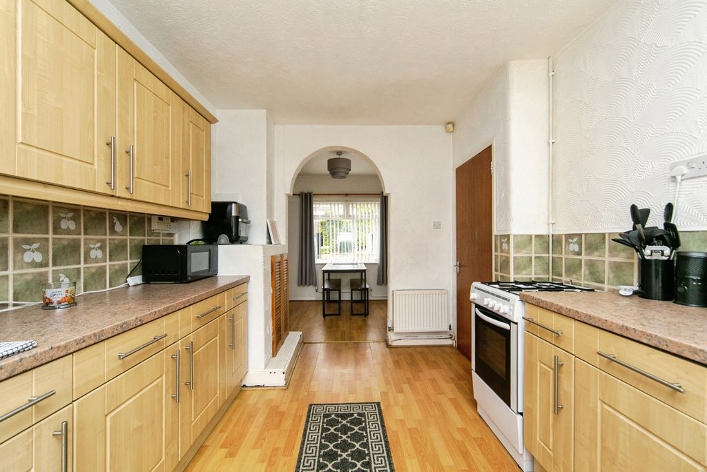 Property photo 3 of 16 Photo
