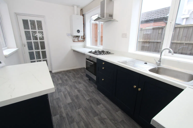 Property photo 2 of 13