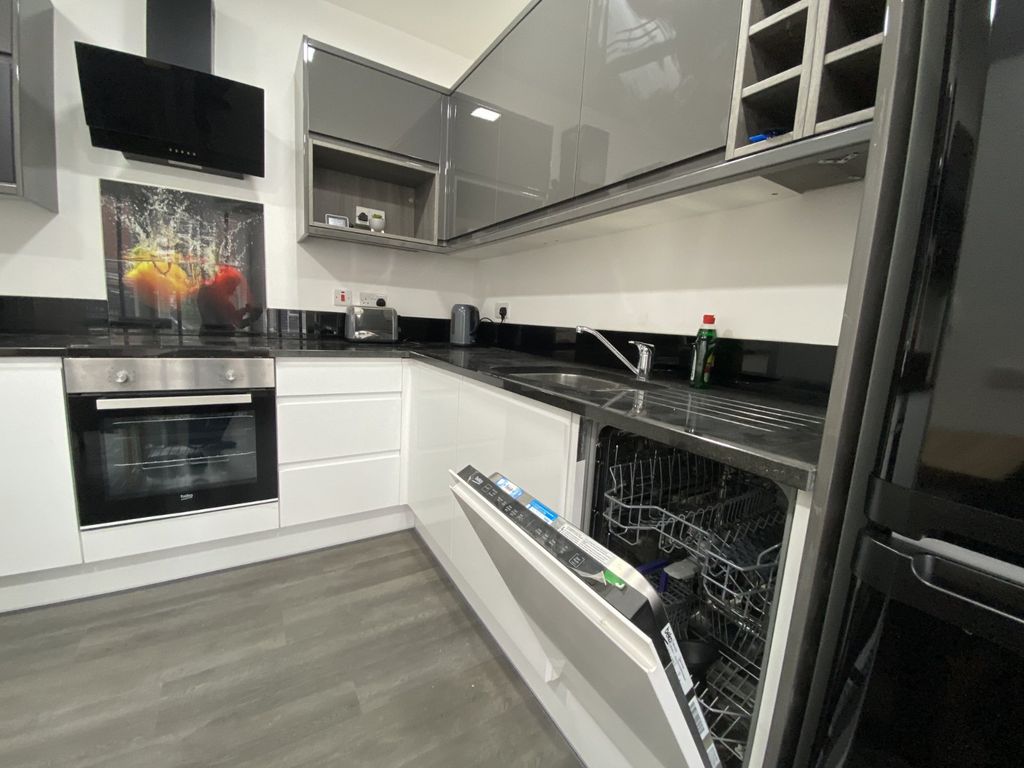 Property photo 3 of 10 Picture No. 09