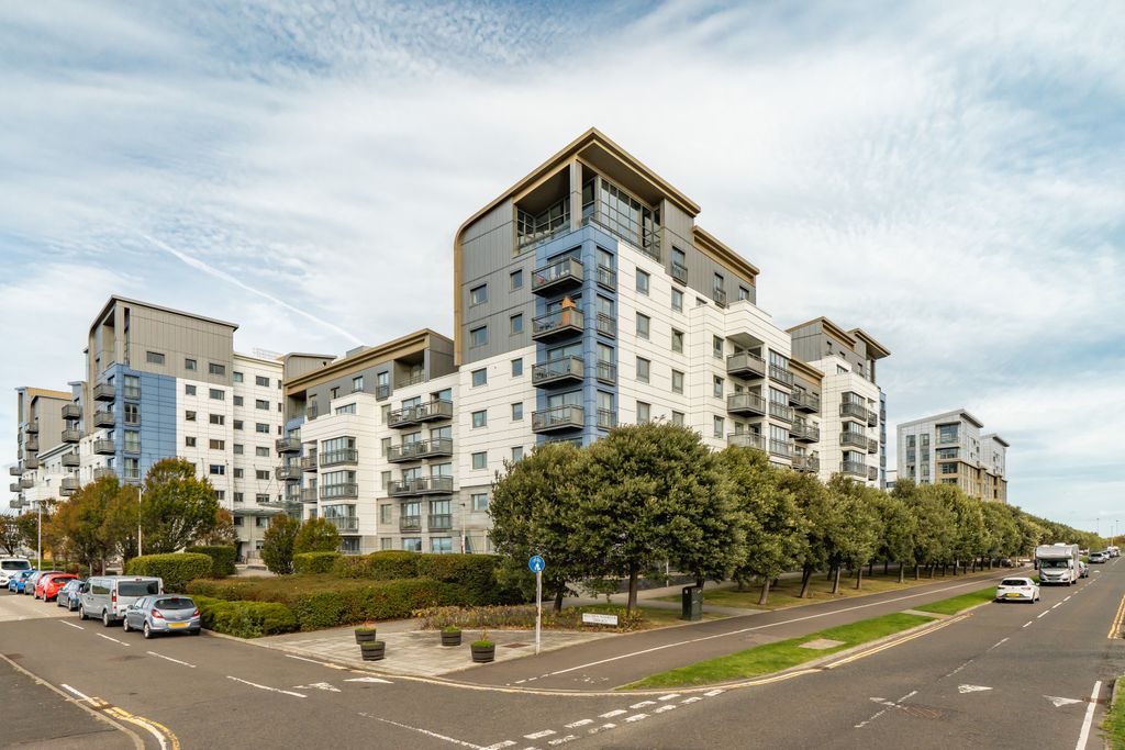 Property photo 1 of 23 Primary Property Image