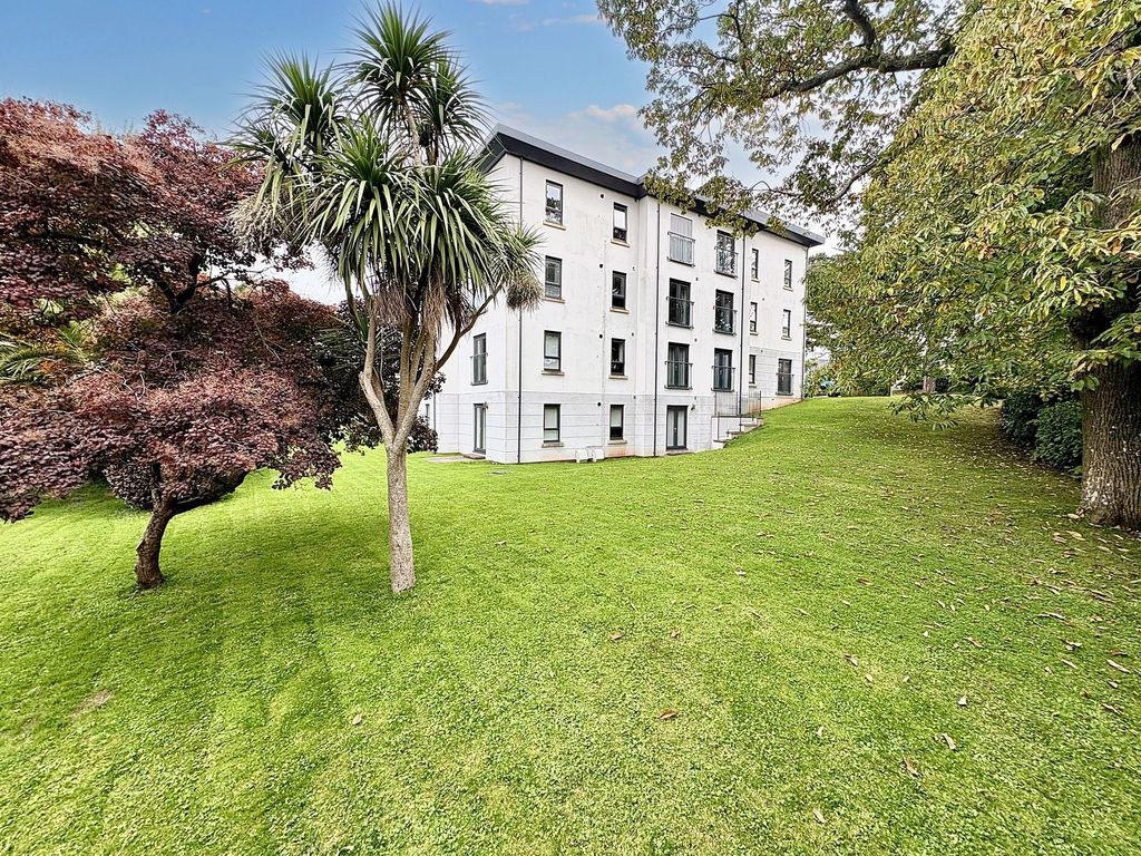 Property photo 1 of 30