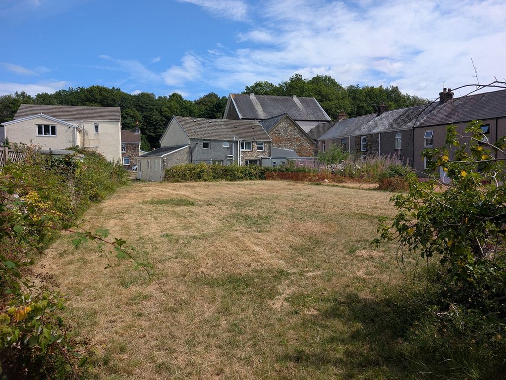 Property photo 2 of 11 Not Specified
