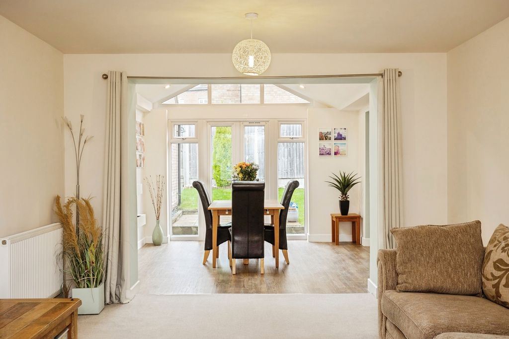 Property photo 2 of 24 Pbox-Img.Jpg