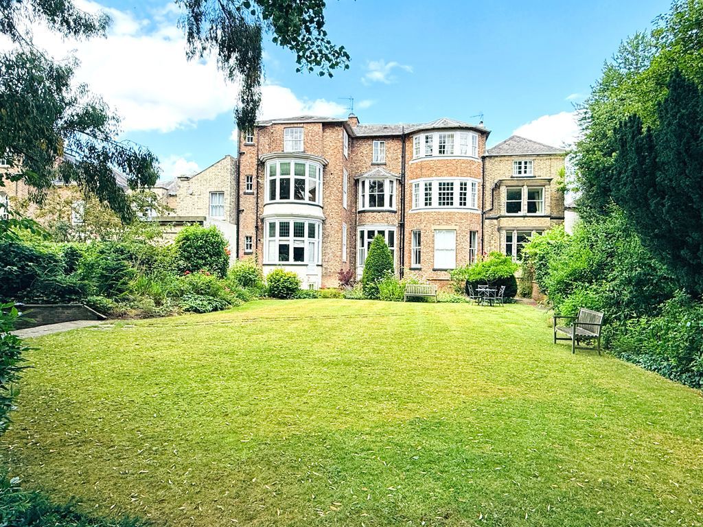 Property photo 1 of 29 Photo 12