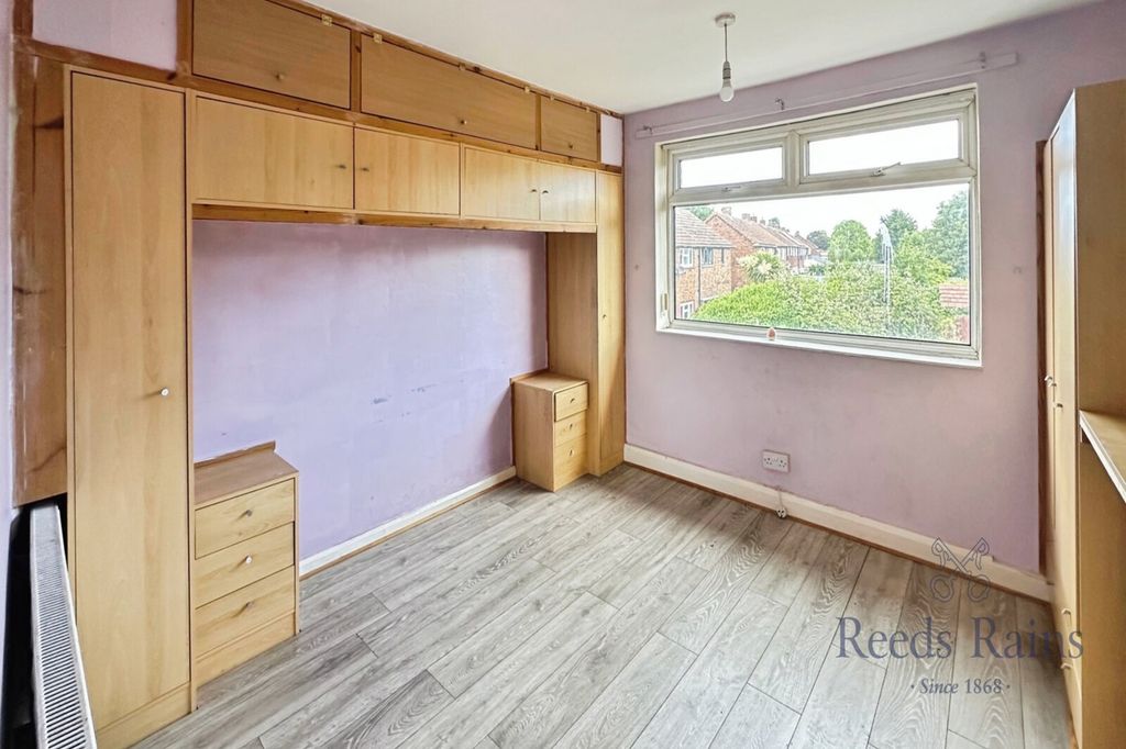 Property photo 3 of 12 Bedroom 1