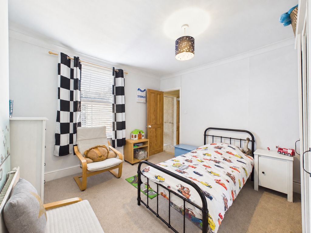 Property photo 3 of 10 Picture No. 17
