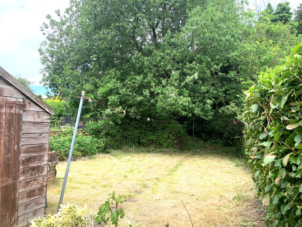 Property photo 2 of 9 m1
