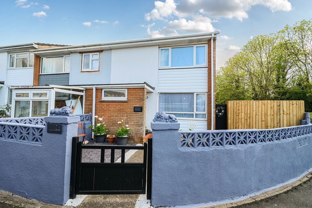 Property photo 2 of 23 1454536-9-69F0F730084Ad-Arw-1