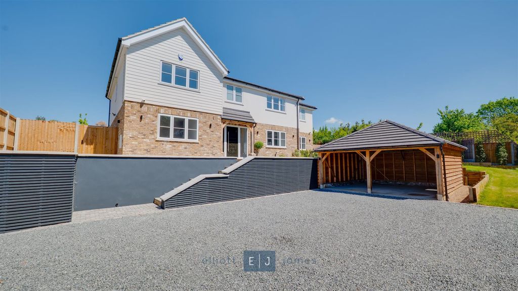 Property photo 1 of 27