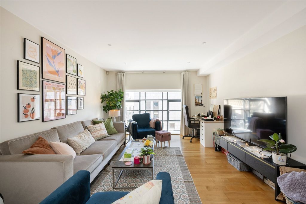 Property photo 3 of 12 Picture No. 62