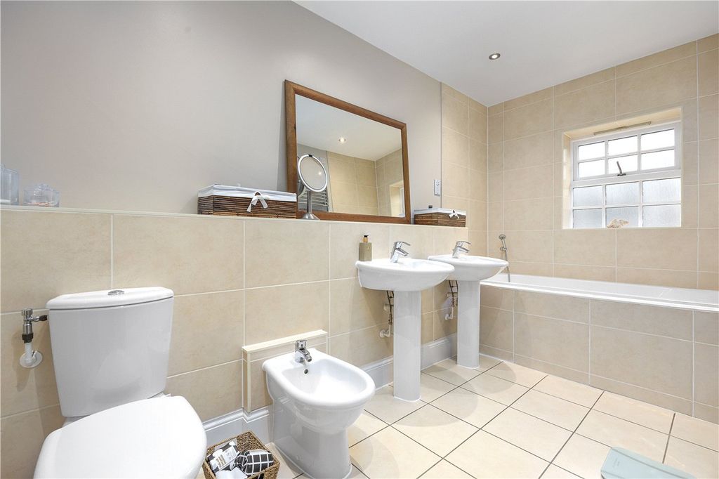 Additional image 18 of 6 bed detached house for saleYarnells Hill, Oxford, Oxfordshire OX2