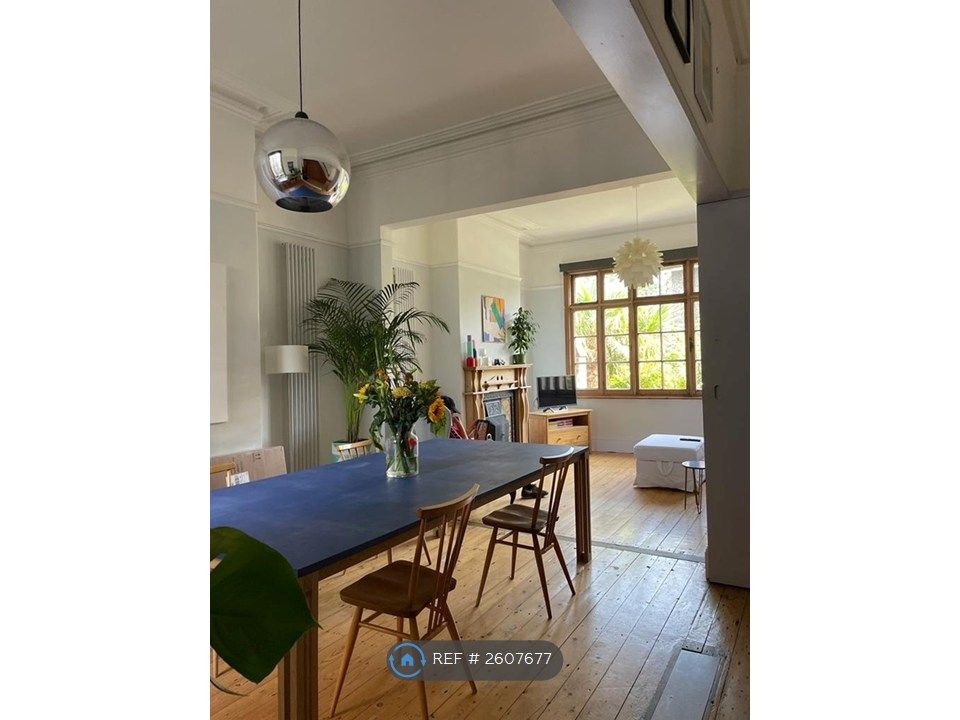 Property photo 1 of 17 Dining Space