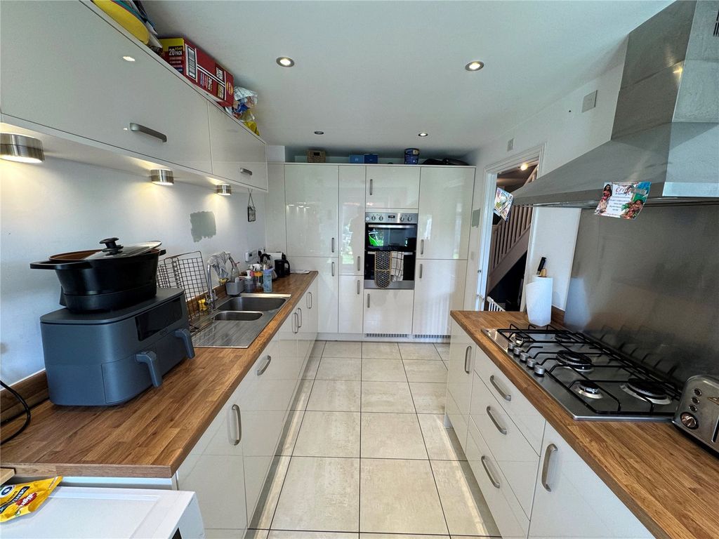 Property photo 3 of 14 Picture No. 10
