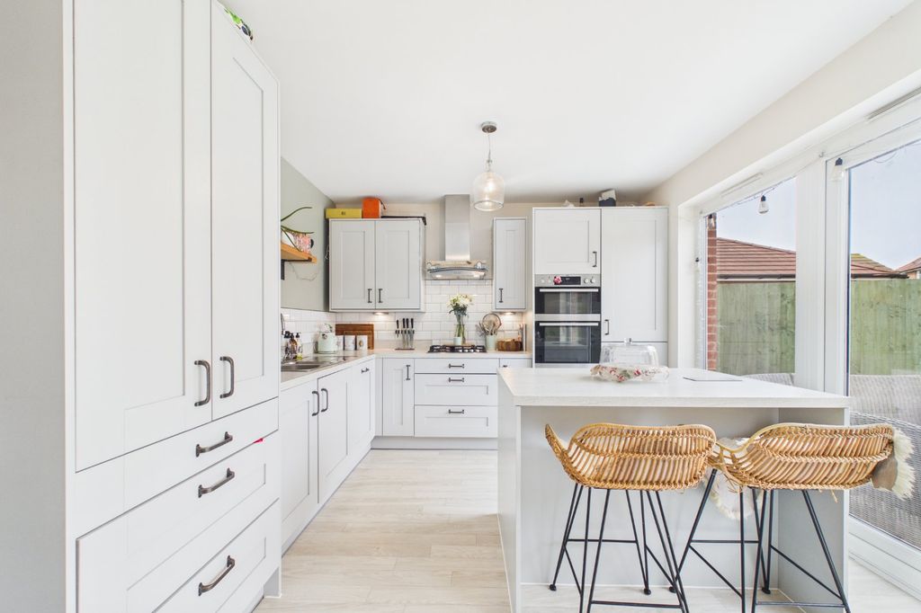 Property photo 3 of 17 Picture No. 03