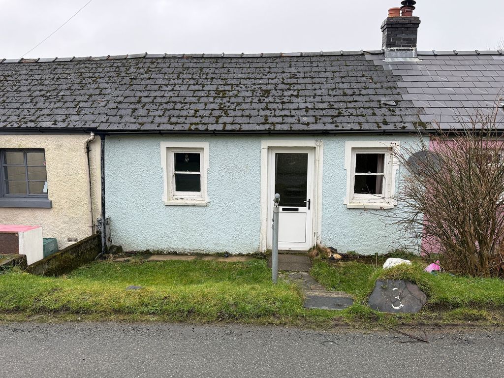 Property photo 1 of 12