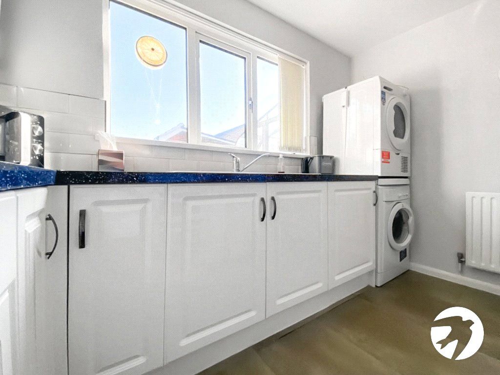 Property photo 3 of 12 Picture No. 33