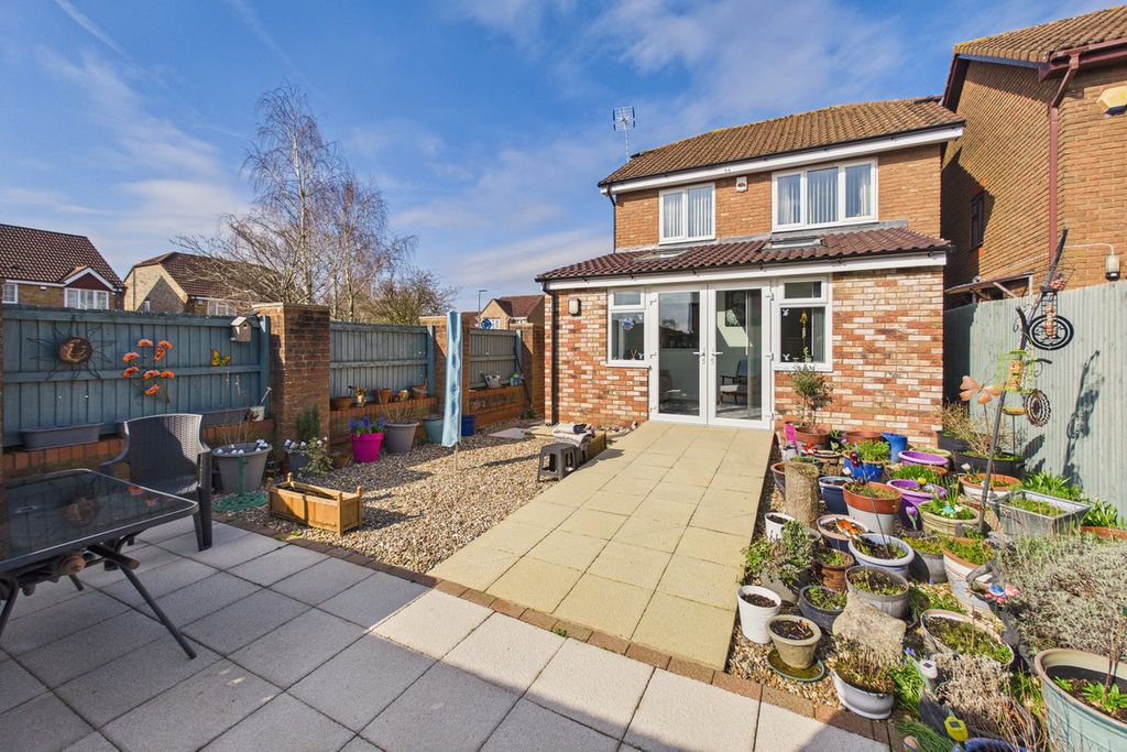 Property photo 2 of 19