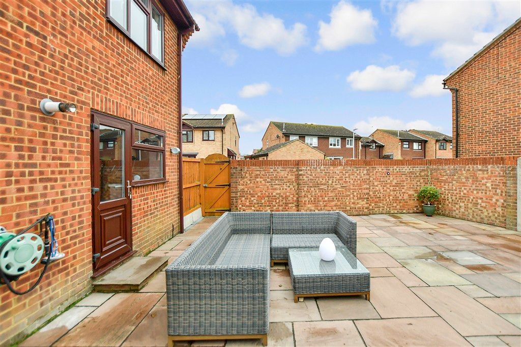 Property photo 1 of 17 Rear Garden