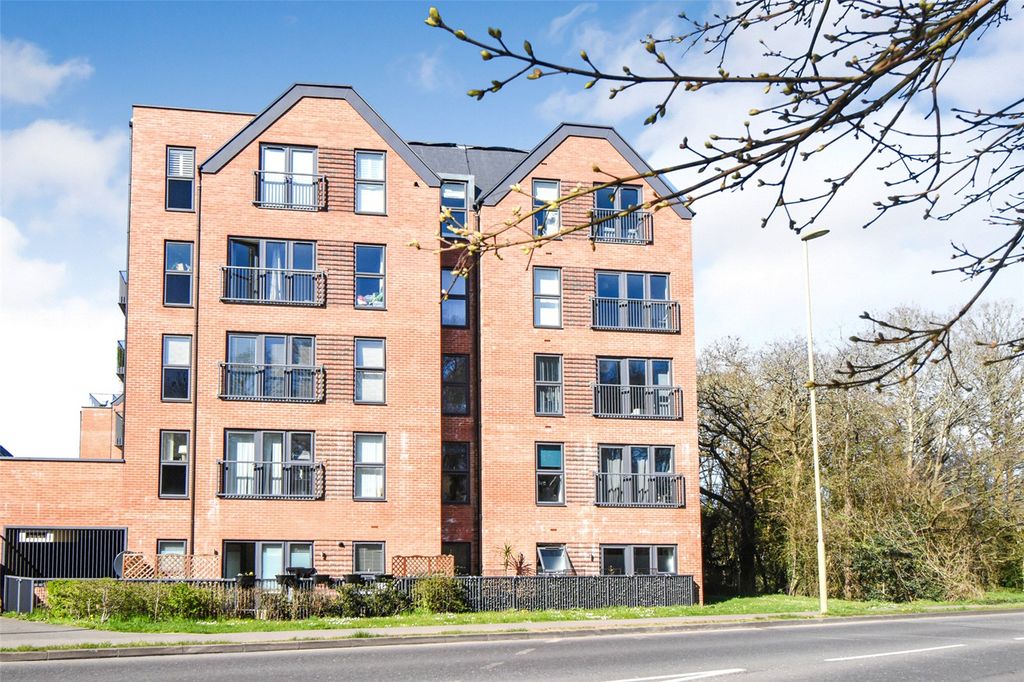 Property photo 1 of 15 Picture No. 17