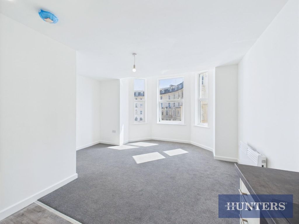 Property photo 2 of 9 Cam05333G0-Pr0151-Still006.Jpg