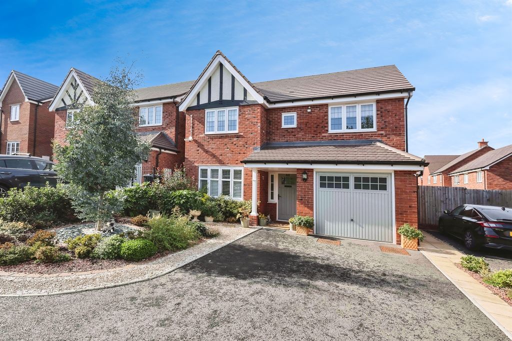 Property photo 1 of 17
