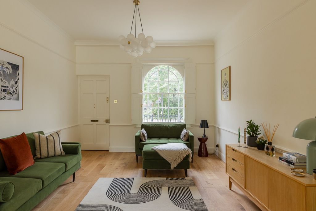 Property photo 1 of 43
