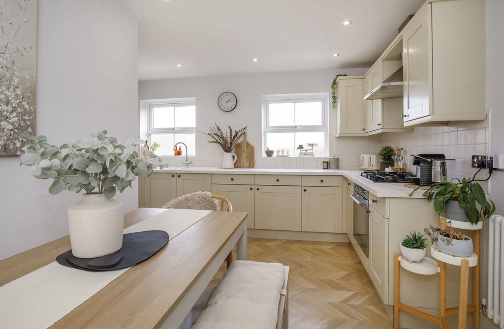 Property photo 1 of 32 I83A9470