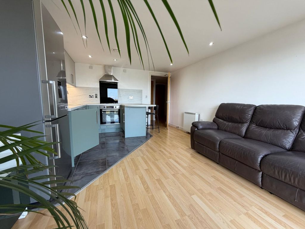 Property photo 2 of 16 6A1F77d1-8727-42Fa-A499-d0B4368F9328