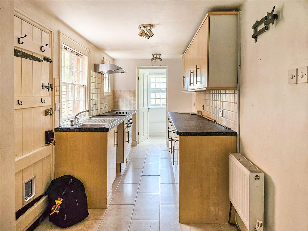 Property photo 3 of 7